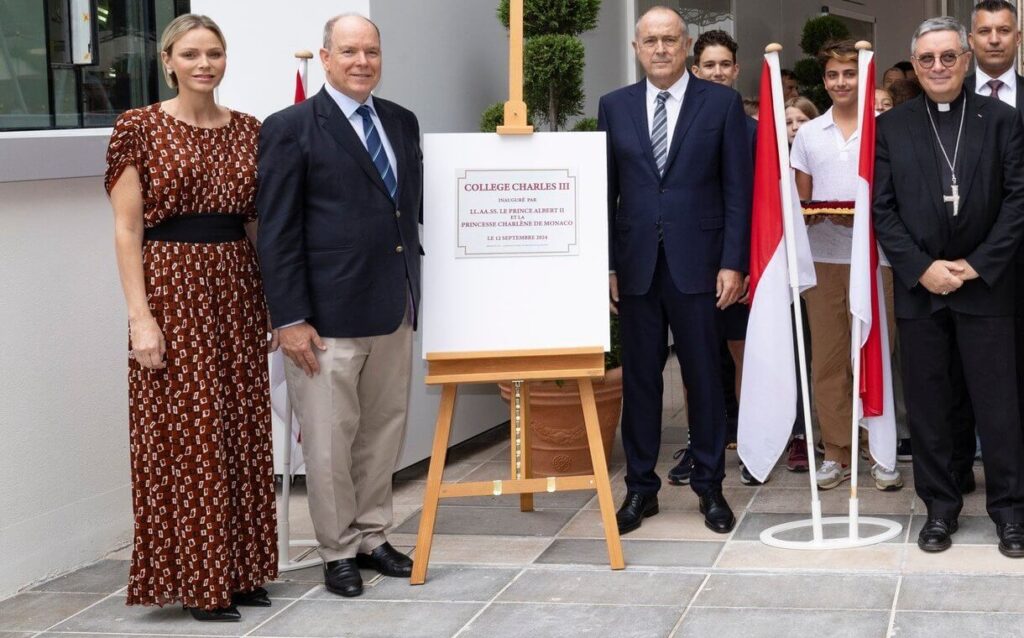 La Princesa Charlene y el Principe Alberto inauguran oficialmente el nuevo Colegio Carlos III 3 1024x638 - Los principes de Mónaco inauguran el nuevo Colegio Carlos III en Mónaco