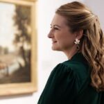 La Princesa Estefanía visitó la exposición 'In Golden Light' en Villa Vauban 5