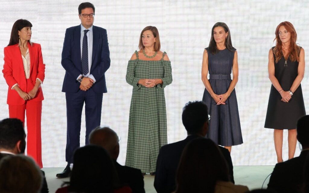 La Reina Letizia entrega los premios Retina Eco 2024 3 1024x638 - La Reina Letizia Preside la Entrega de los Premios Retina ECO 2024