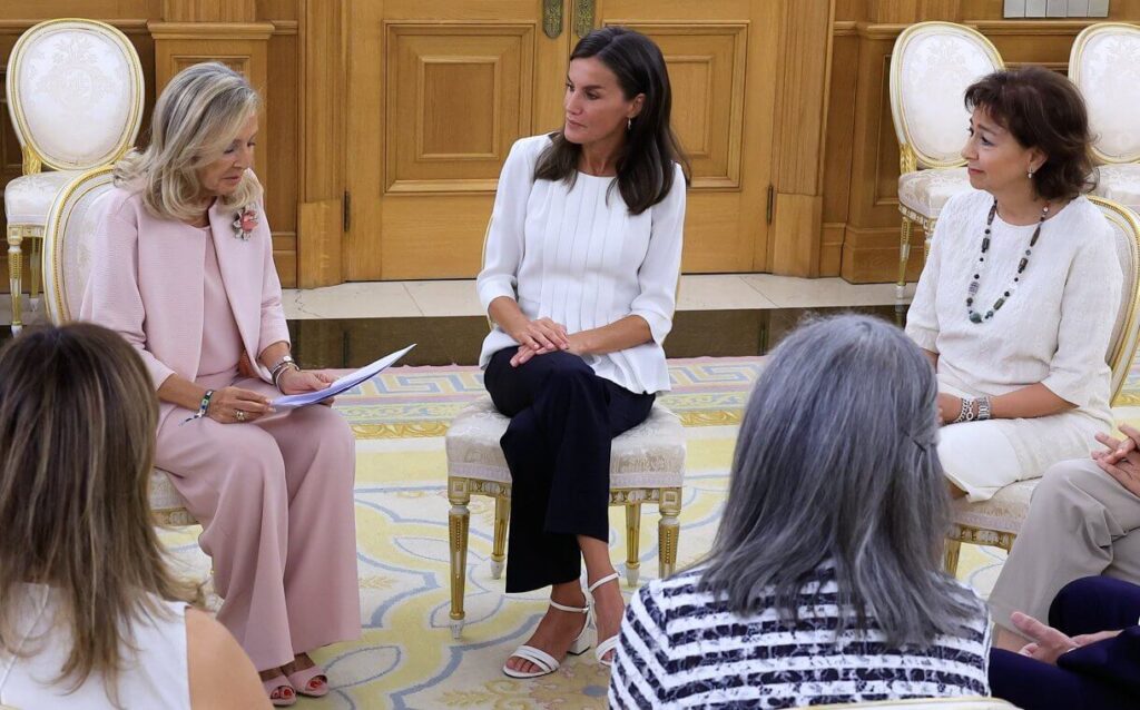 La Reina Letizia recibe a representantes de adEla y Women In Music 2 1024x638 - La Reina Letizia recibe a representantes de adEla y Women In Music