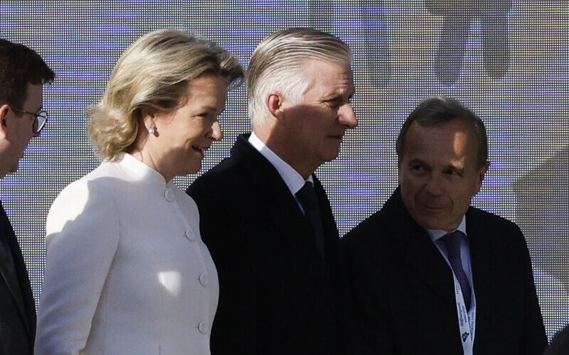 La familia real belga asiste a la Santa Misa en el Estadio Rey Balduino 6 - La familia real belga asiste a la Santa Misa presidida por el Papa Francisco en el Estadio Rey Balduino