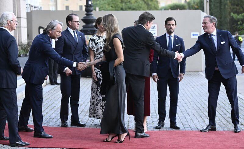 La familia real sueca asiste a un concierto con motivo de la inauguracion del Riksdag 04 - La Familia Real Sueca asiste a un concierto con motivo de la inauguración del Riksdag