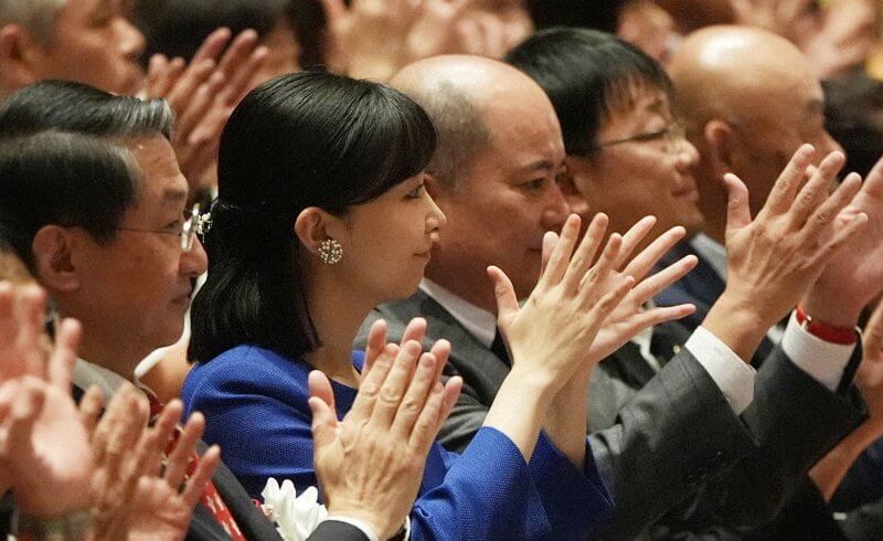 La princesa Kako 4 - La Princesa Kako participa en un concurso nacional de lenguaje de señas en la escuela secundaria de Yonago