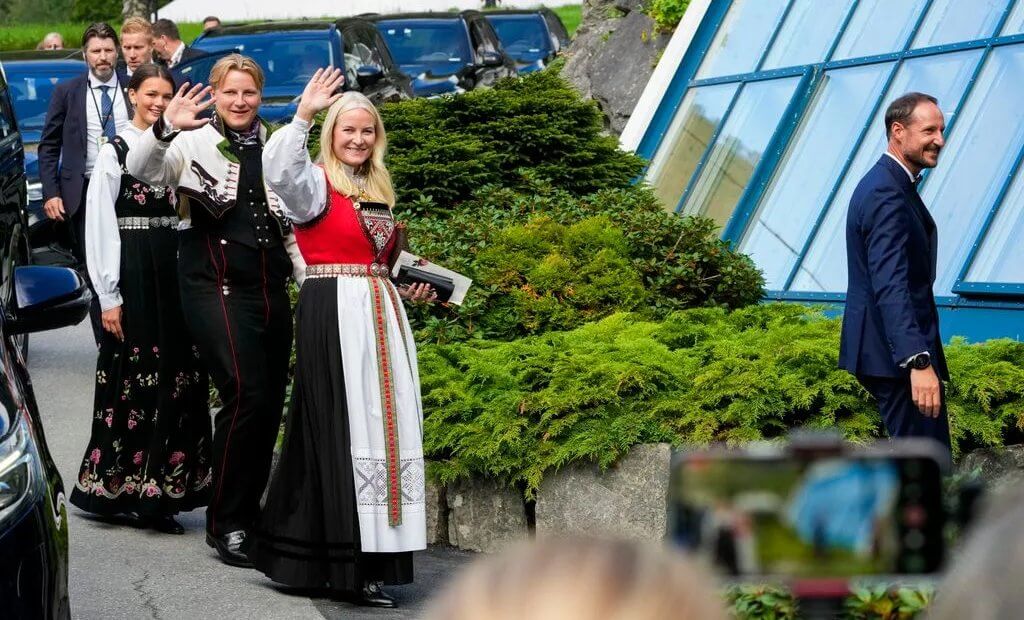 La princesa Marta Luisa se casa con Durek Verrett en el Hotel Union de Geiranger04 - La Boda Real que Todos Esperaban