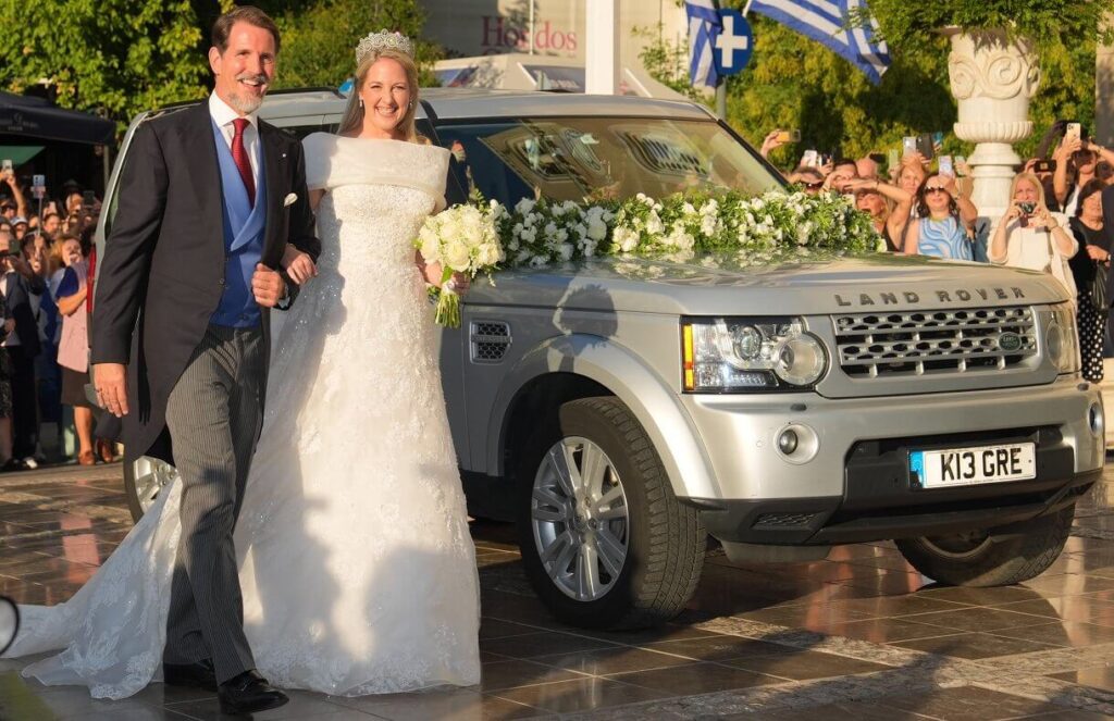 La princesa Teodora se casa con Matthew Kumar en la Catedral Metropolitana 03 1024x663 - La Boda Real de la Princesa Teodora y Matthew Kumar en Atenas