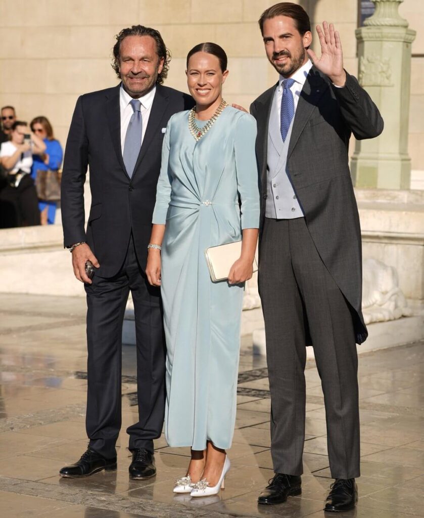 La princesa Teodora se casa con Matthew Kumar en la Catedral Metropolitana 12 839x1024 - La Boda Real de la Princesa Teodora y Matthew Kumar en Atenas