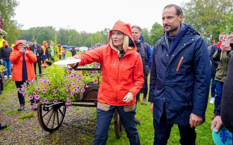 Los principes de Noruega visitan los municipios de Selbu y Malvik 5 - Visita de los Príncipes Herederos de Noruega a los municipios de Selbu y Malvik