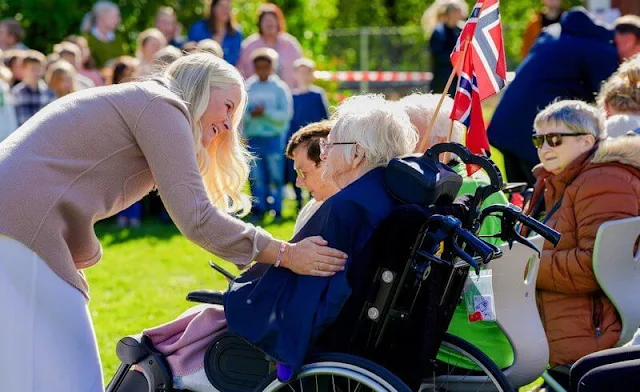 Los principes herederos de Noruega visita el municipio de Midtre Gauldal 2 - Los príncipes herederos de Noruega visitan el municipio de Midtre Gaulda