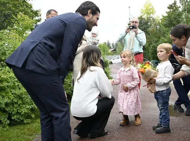 Viaje Real a Varmland 10 - Viaje Real a Värmland: El Príncipe Carlos Felipe y la Princesa Sofía en su Gran Aventura Sueca