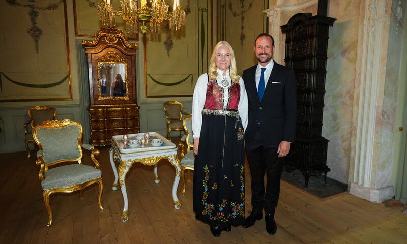 de Noruega ofrecen una recepción en Stiftsgården