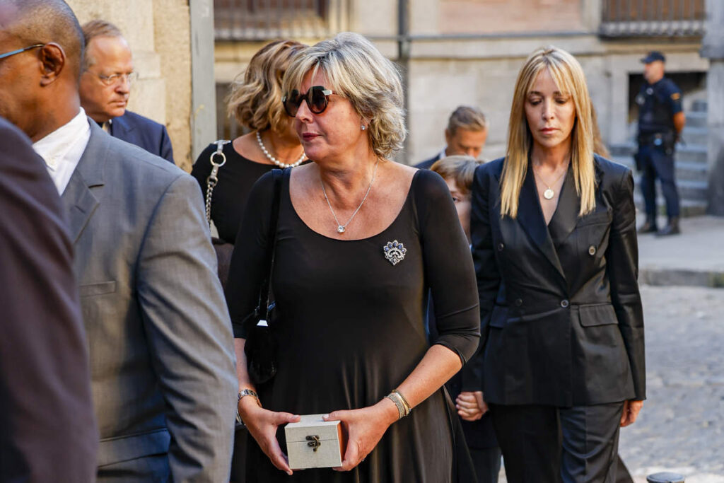 la familia de Juan Gomez Acebo en su misa funeral 5 1024x683 - La Familia Real Española, unida en el funeral por Juan Gómez-Acebo