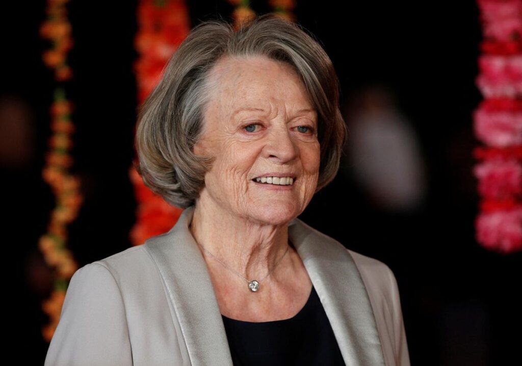 maggie smith kWpD U2201355179244nWC 1200x840@RC 1024x717 - Maggie Smith, la icónica actriz británica, fallece a los 89 años