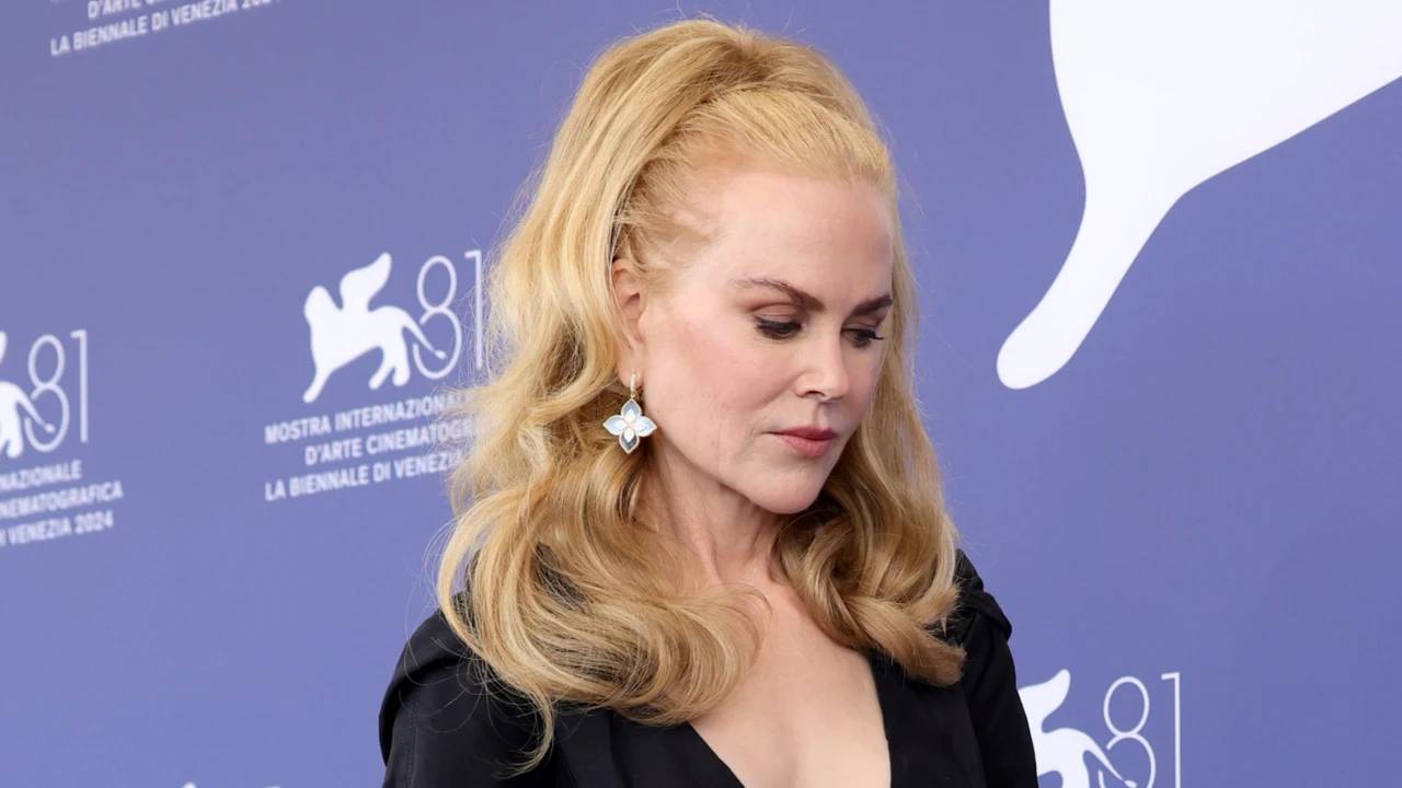 Nicole Kidman hundida tran enterarse de la muerte de su madre