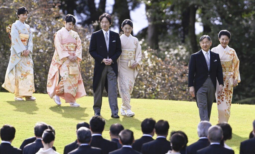 El emperador Naruhito y la emperatriz Masako organizan la fiesta en el jardin de otono de 2024 05 - El Emperador Naruhito y la Emperatriz Masako Presiden la Fiesta de Otoño en el Jardín Imperial