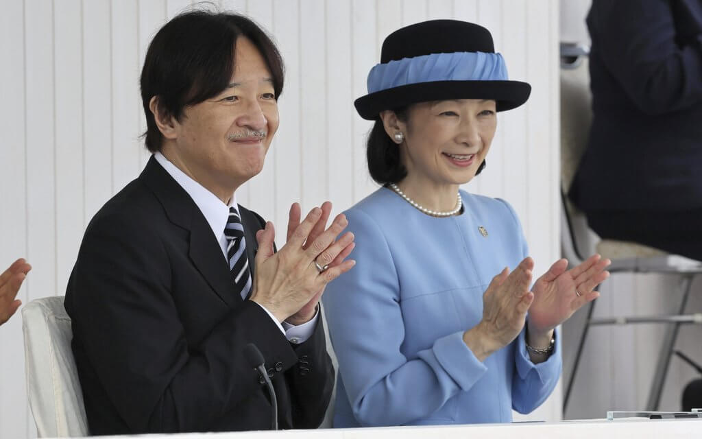 El principe heredero Akishino y la princesa Kiko visitan el estadio Saga 4 - El Príncipe Heredero Akishino y la Princesa Kiko: Apoyo a la Inclusión en el Estadio Saga