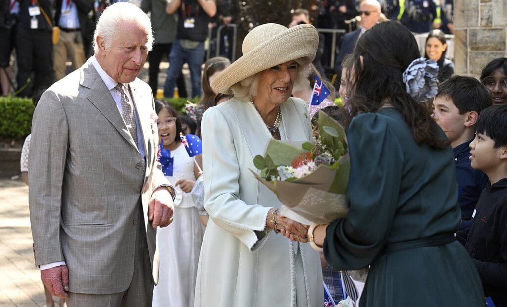 El Rey Carlos III y la Reina Camila participan en un solemne servicio religioso en Sídney