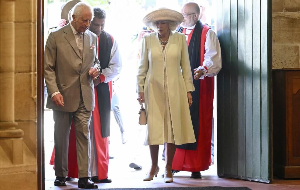 El rey Carlos y la reina Camila asisten a un servicio religioso en Sidney 2 - El Rey Carlos III y la Reina Camila participan en un solemne servicio religioso en Sídney