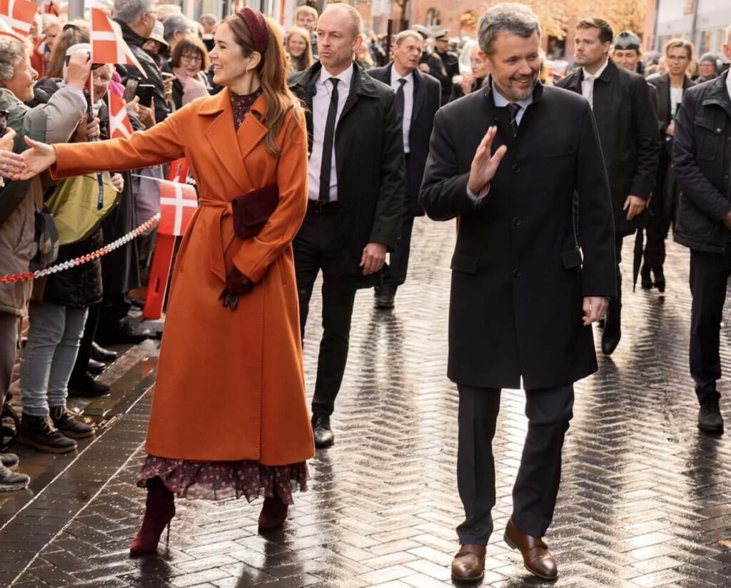 El rey Federico y la reina Maria participan en el 750 aniversario de Holstebro 2 1024x823 - El Rey Federico y la Reina María celebran el 750 aniversario de Holstebro