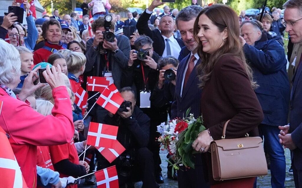 El rey Federico y la reina Maria visitan Schleswig Holstein en Alemania 04 1024x638 - Visita del Rey Federico y la Reina María de Dinamarca a Schleswig-Holstein