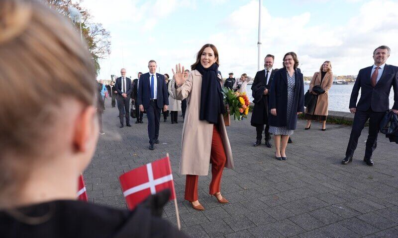 El rey Federico y la reina Maria visitan Schleswig Holstein en Alemania 07 - Visita del Rey Federico y la Reina María de Dinamarca a Schleswig-Holstein