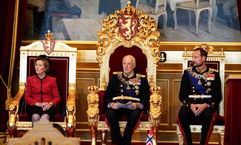 El Rey Harald de Noruega inaugura la 169.ª sesión del Storting: un momento clave en la democracia noruega