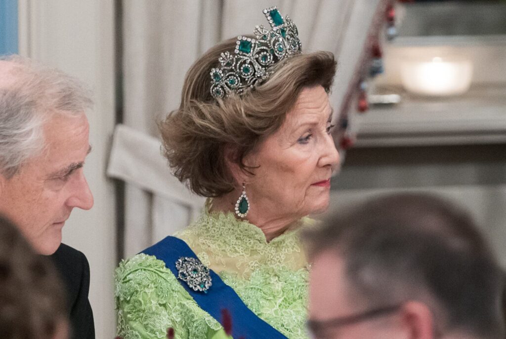 El rey Harald y la reina Sonja ofrecen una cena de gala para el presidente de Finlandia 7 1024x687 - Cena de gala en el Palacio Real de Oslo en honor al presidente de Finlandia