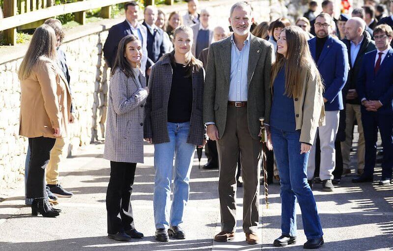 La Familia Real Espanola visita el pueblo de Sotres en Cabrales 05 - La Familia Real Española en Sotres: Premio Pueblo Ejemplar de Asturias 2024