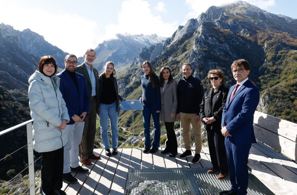 La Familia Real Espanola visita el pueblo de Sotres en Cabrales 08 1024x671 - La Familia Real Española en Sotres: Premio Pueblo Ejemplar de Asturias 2024