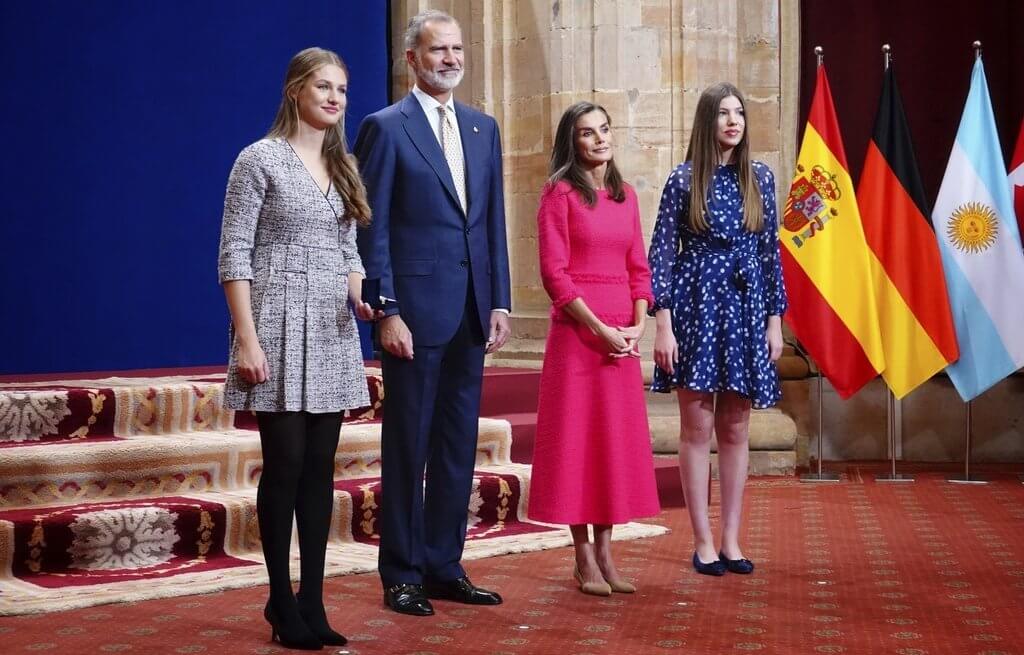 La Familia Real asiste a la recepcion de los Premios Princesa de Asturias 2024 6 - La Familia Real Española Asiste a la Recepción de los Premios Princesa de Asturias 2024