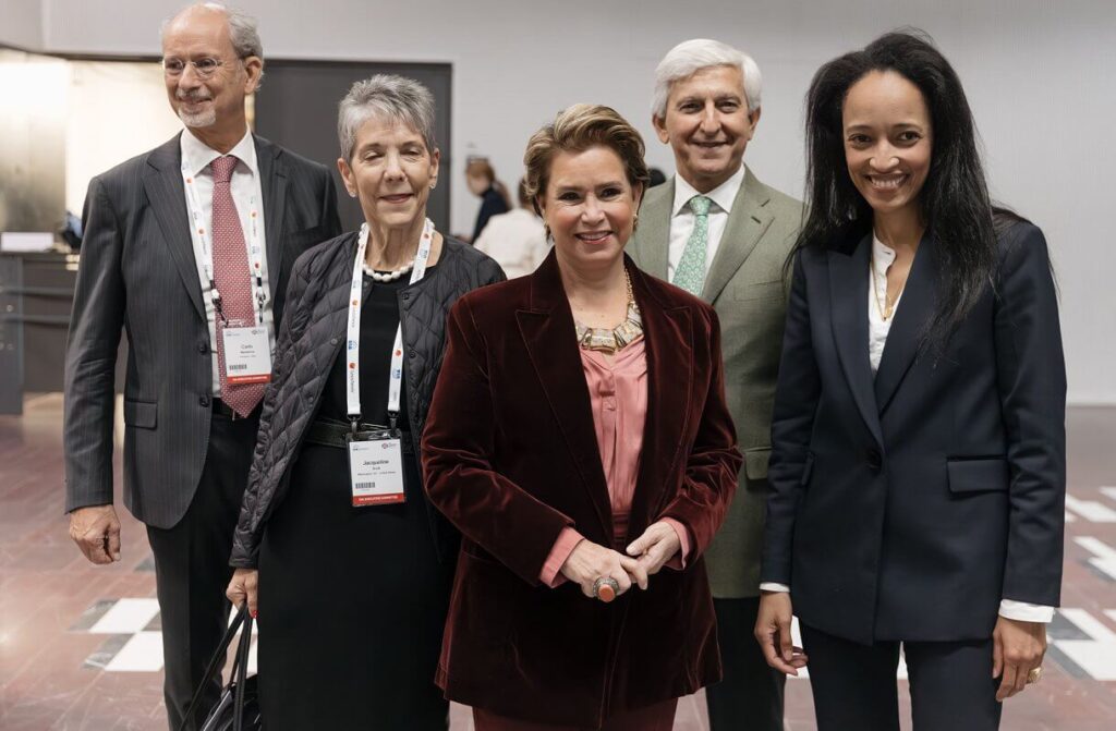 La Gran Duquesa Maria Teresa asiste al 68o Congreso de la UIA en Paris 04 1024x671 - La Gran Duquesa María Teresa en el Congreso de la UIA en París