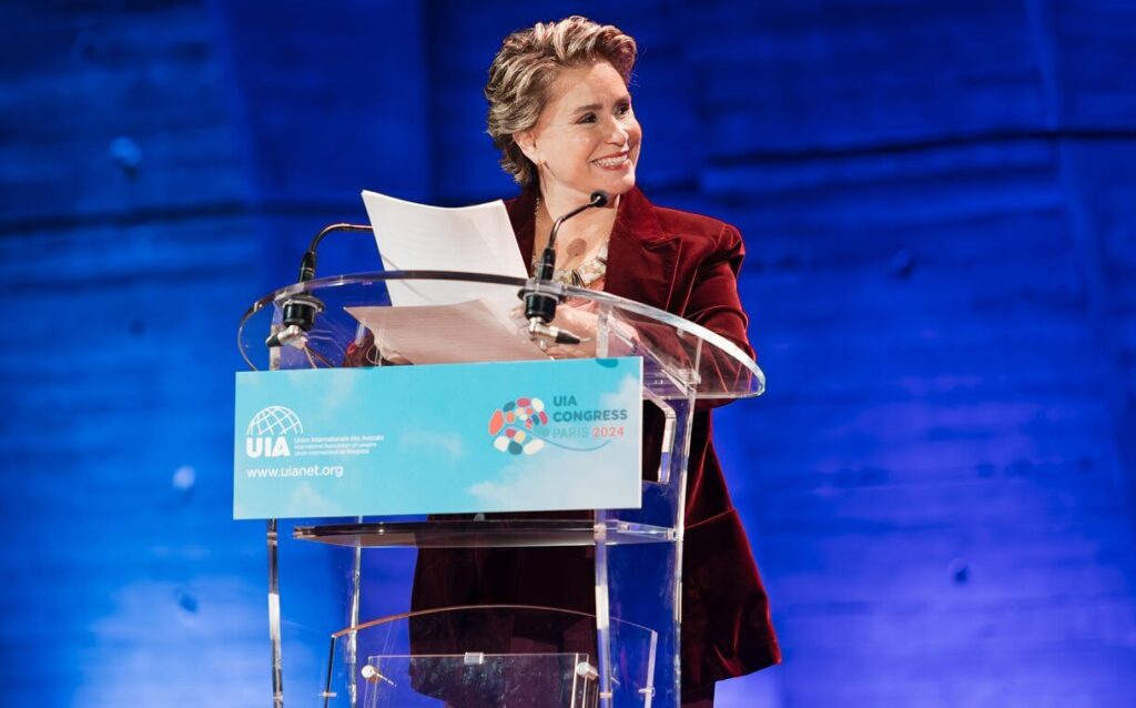 La Gran Duquesa Maria Teresa asiste al 68o Congreso de la UIA en Paris 07 1024x638 - La Gran Duquesa María Teresa en el Congreso de la UIA en París