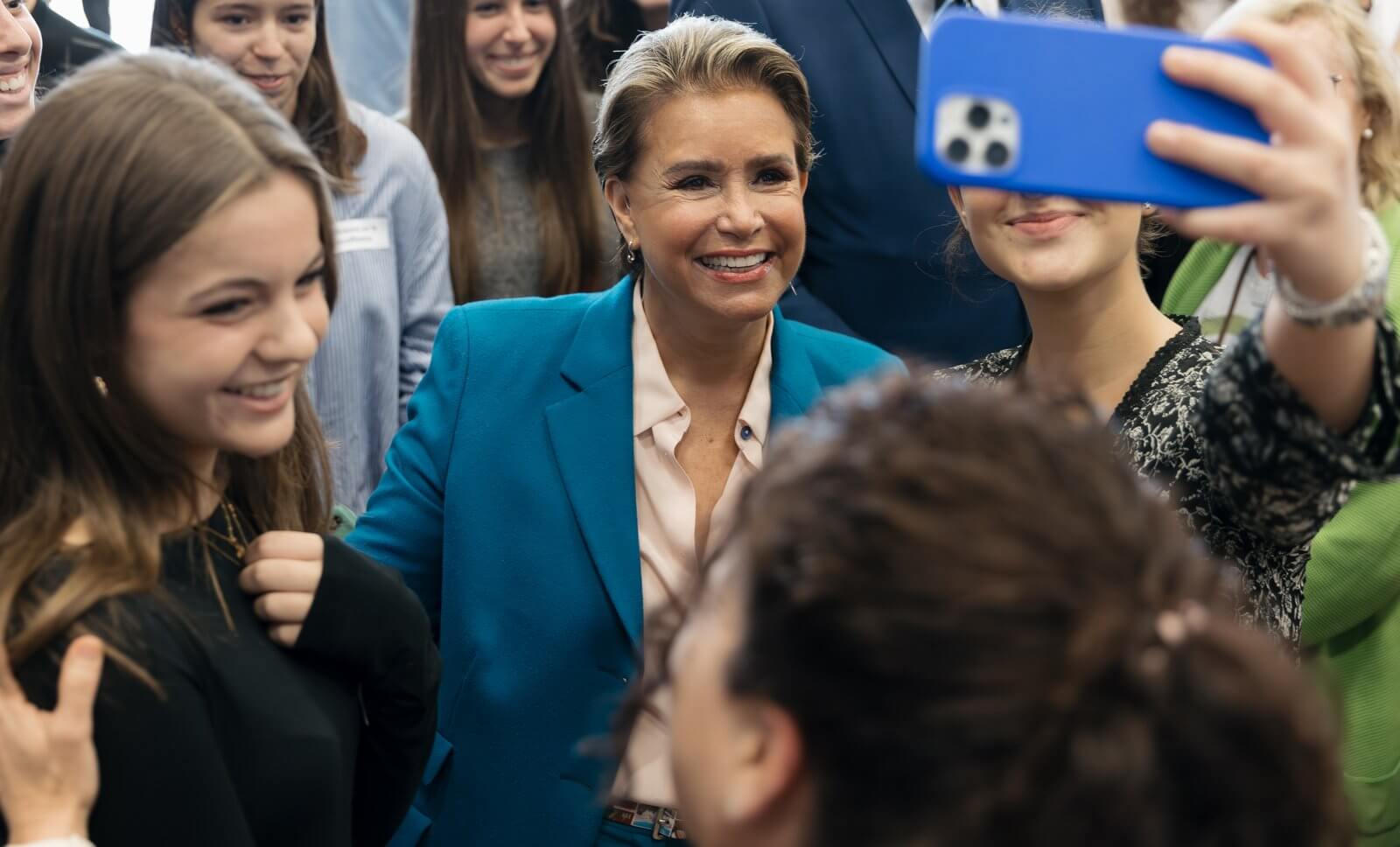 La Gran Duquesa María Teresa visita la Escuela Europea de Mamer