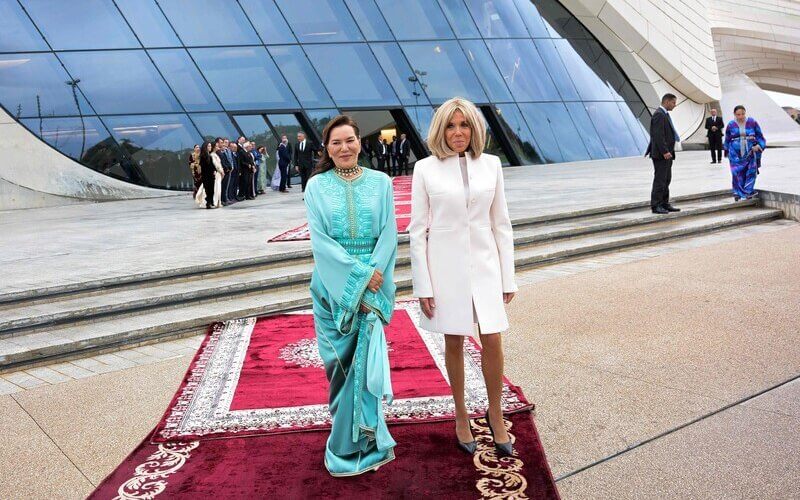 La Princesa Lalla Hasna y Brigitte Macron visitan el Gran Teatro de Rabat 06 - La Princesa Lalla Hasna y Brigitte Macron visitan el Gran Teatro de Rabat