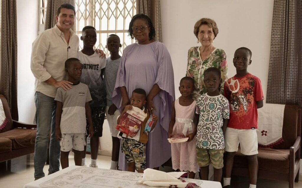 La Princesa Margriet visita la Aldea Infantil SOS en Tema Ghana 3 1024x638 - La Princesa Margriet visita la Aldea Infantil SOS en Tema, Ghana