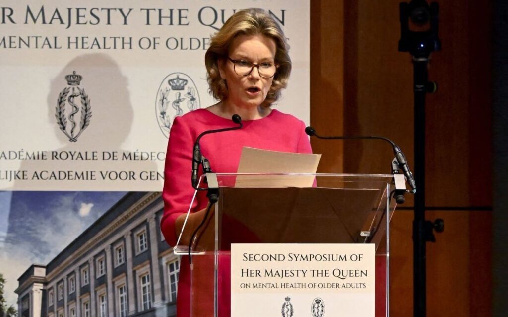 La Reina Matilde participa en el Segundo Simposio de la ARMB en el Palacio de la Academia 3 1024x638 - La Reina Matilde participa en el Segundo Simposio de la ARMB en el Palacio de la Academia