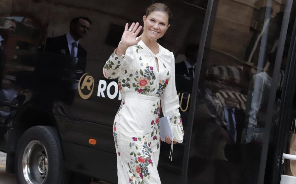 La princesa heredera Victoria asiste a una ceremonia de bautismo en Mallorca 3 1024x638 - La princesa heredera Victoria de Suecia asiste a una ceremonia de bautismo en Mallorca