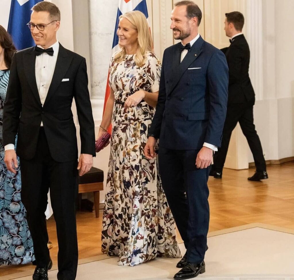 La realeza nordica asiste a la cena oficial en el Palacio Bellevue de Berlin 06 1024x974 - La realeza nórdica asiste a la cena oficial en el Palacio Bellevue de Berlín