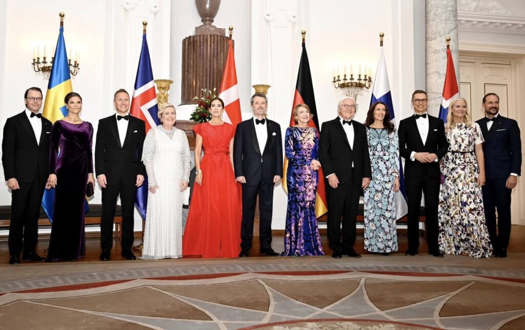 La realeza nordica asiste a la cena oficial en el Palacio Bellevue de Berlin 08 1024x643 - La realeza nórdica asiste a la cena oficial en el Palacio Bellevue de Berlín