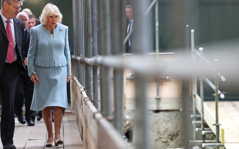 La reina Camilla visita el proyecto de la Sacristia de la Abadia de Westminster 2 - La Reina Camilla visita el proyecto de la Sacristía de la Abadía de Westminster