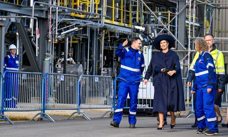 La reina Maxima inaugura oficialmente una nueva fabrica de Avantium en Delfzijl 01 - La Reina Máxima inaugura oficialmente la nueva fábrica de Avantium en Delfzijl