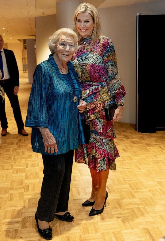 La reina Maxima y Beatriz asisten al concierto de aniversario de Ton Koopman 7 - La Reina Máxima y la Princesa Beatriz asisten al concierto de aniversario de Ton Koopman