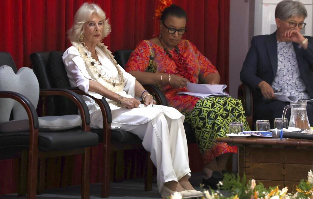 Los reyes de Gran Bretana asisten a la ceremonia de bienvenida de Ava en Samoa 10 - El Rey Carlos y la Reina Camila asisten a la ceremonia de bienvenida de ‘Ava’ en Samoa