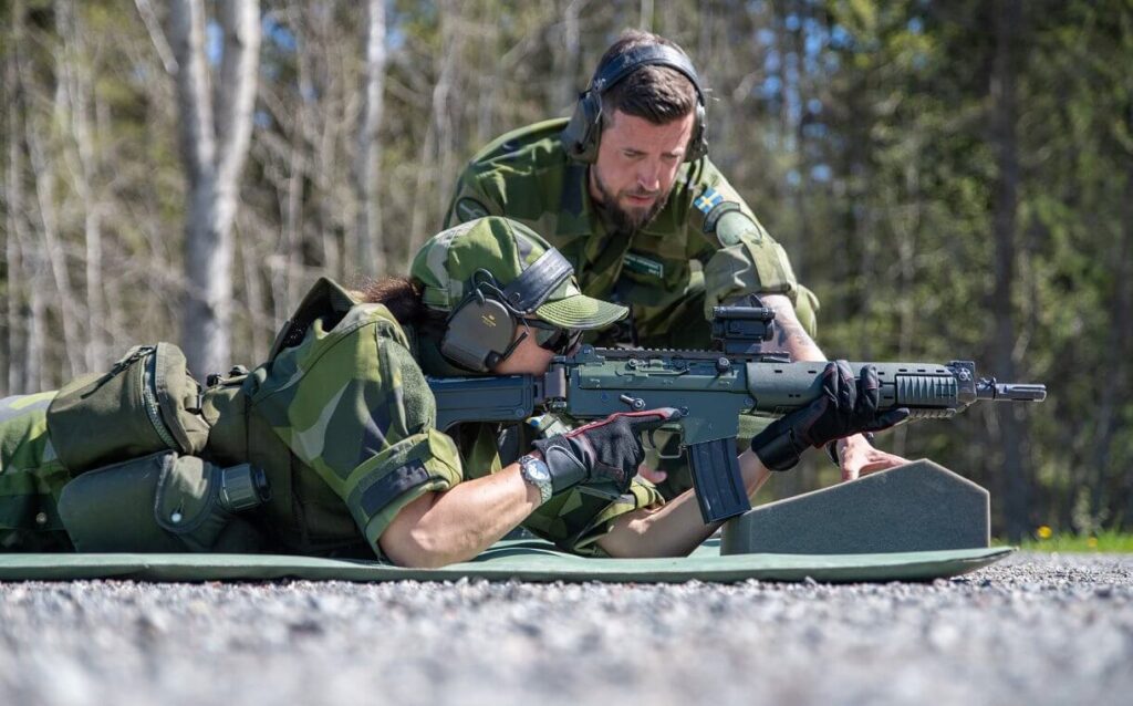 Se publican fotografias de la princesa heredera Victoria durante el entrenamiento militar 2 1024x638 - Se publican fotografías de la Princesa Heredera Victoria durante el entrenamiento militar