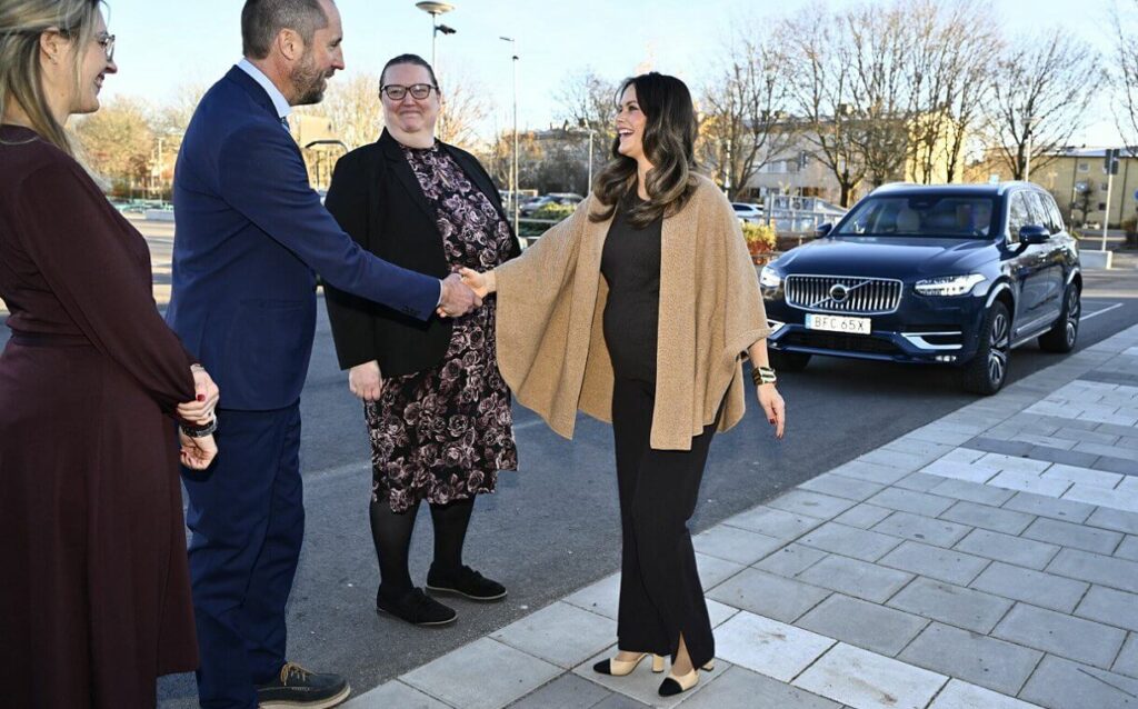 La Princesa Sofía de Suecia visita la escuela Gränby en Uppsala