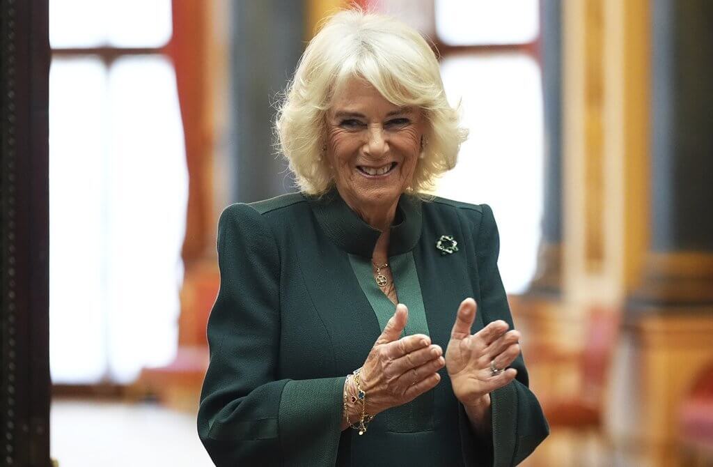 La Reina Camilla ofrece una recepcion para los ganadores del QCEC 2024 2 - La Reina Camilla organiza una recepción en honor a los ganadores del Concurso de Ensayo de la Commonwealth 2024