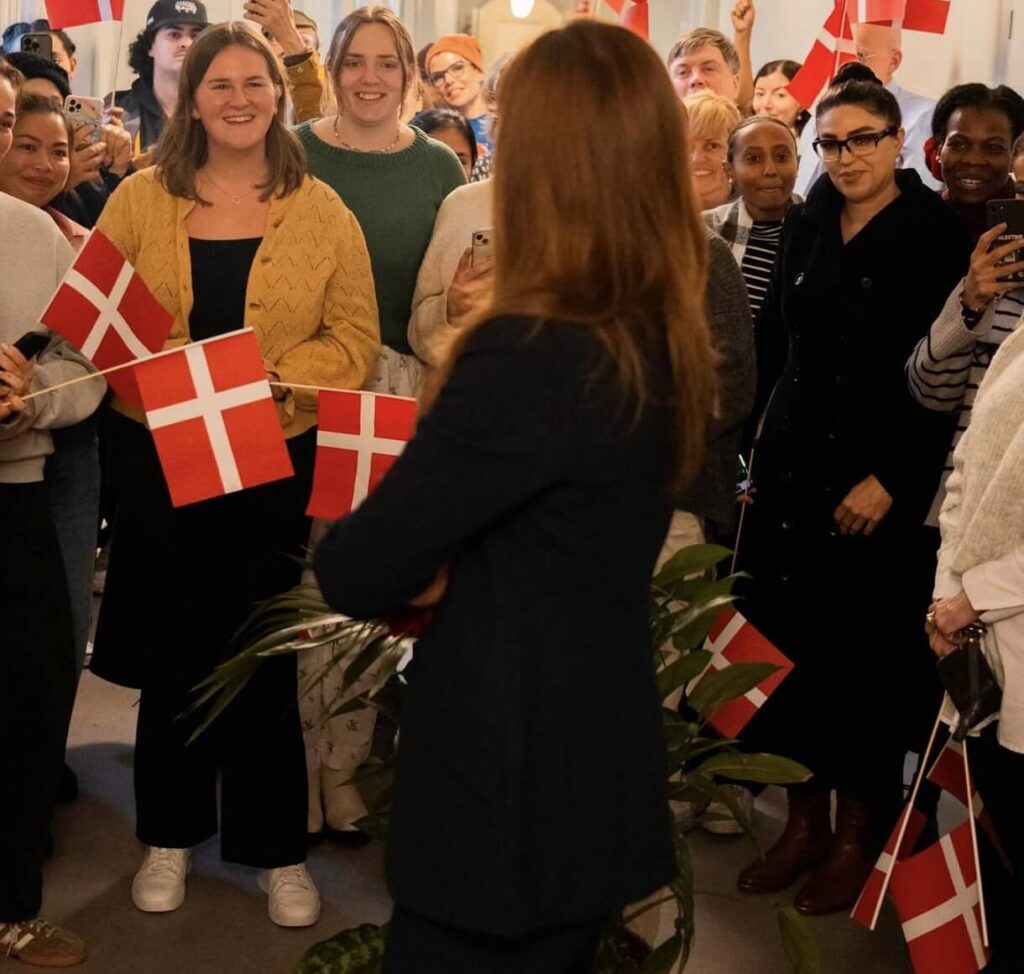 La Reina Maria visita la Fundacion Diaconisa en Frederiksberg 05 1024x974 - La Reina María Continúa el Legado de Compasión en la Fundación Diaconisa de Frederiksberg