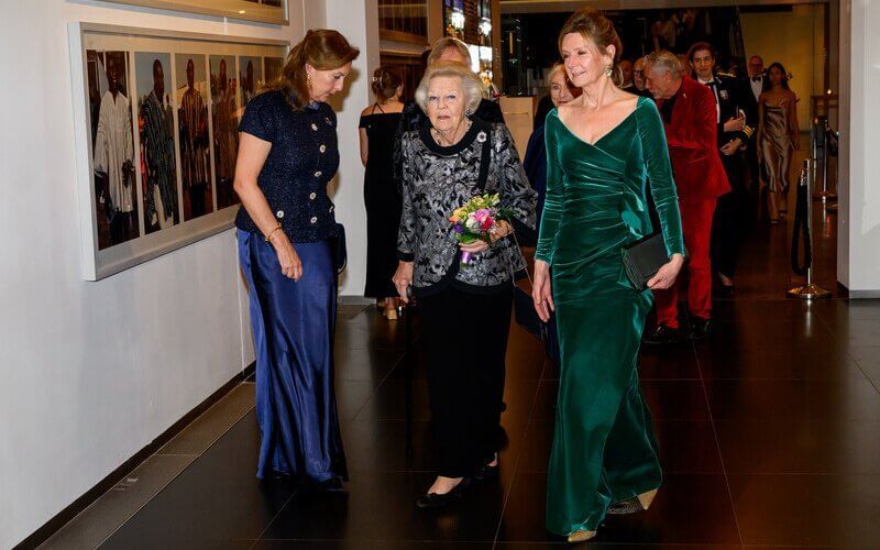 La princesa Beatriz asiste a la 26a edicion de la Gala del Ballet Holandes 2 - La princesa Beatriz en la 26.ª Gala del Ballet Holandés