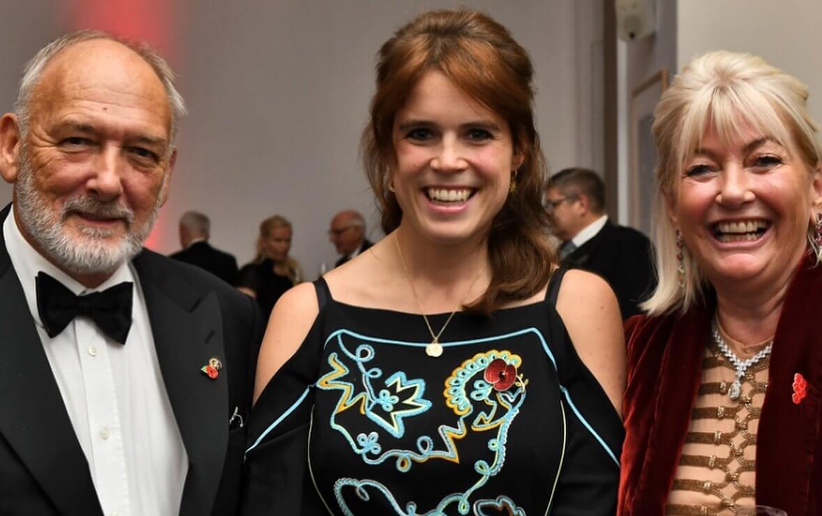 La Princesa Eugenia destaca en la cena benéfica del Baile de la Amapola en el Royal Albert Hall