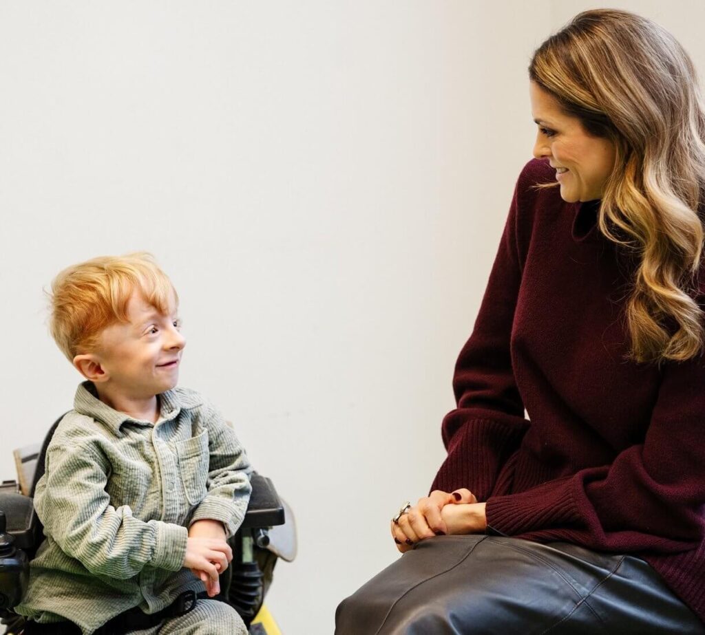 La princesa Magdalena visita el Hospital Infantil Astrid Lindgren 2 1024x923 - La Princesa Magdalena celebra el Día Mundial del Niño con una visita al Hospital Infantil Astrid Lindgren y Min Stora Dag