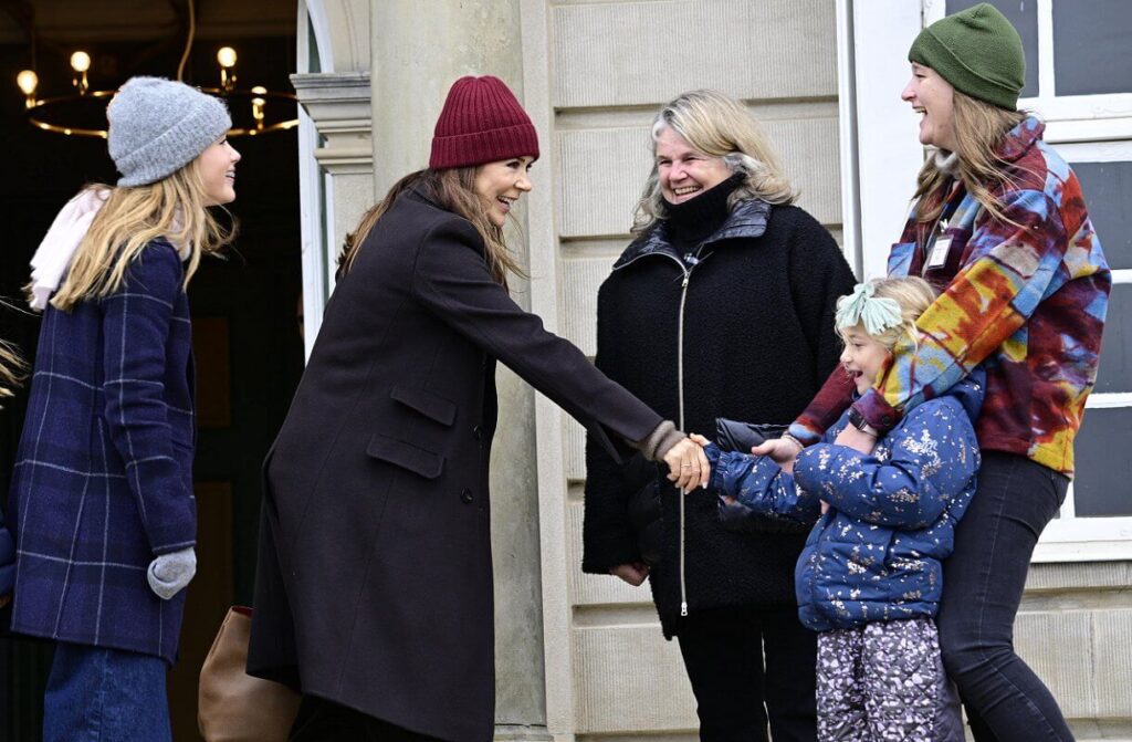 La reina Maria y la princesa Josefina asisten a la caza de Hubertus 2024 06 1024x671 - La Reina María y la Princesa Josefina en la Tradicional Carrera de Hubertus 2024